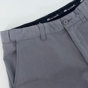 TravisMathew Beck Golf Shorts Mens 34 Dark Grey Performance Stretch Flat Front